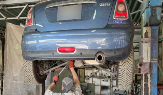 選ばれる理由#1 「輸入車の整備・点検も<p>お任せください</p>」